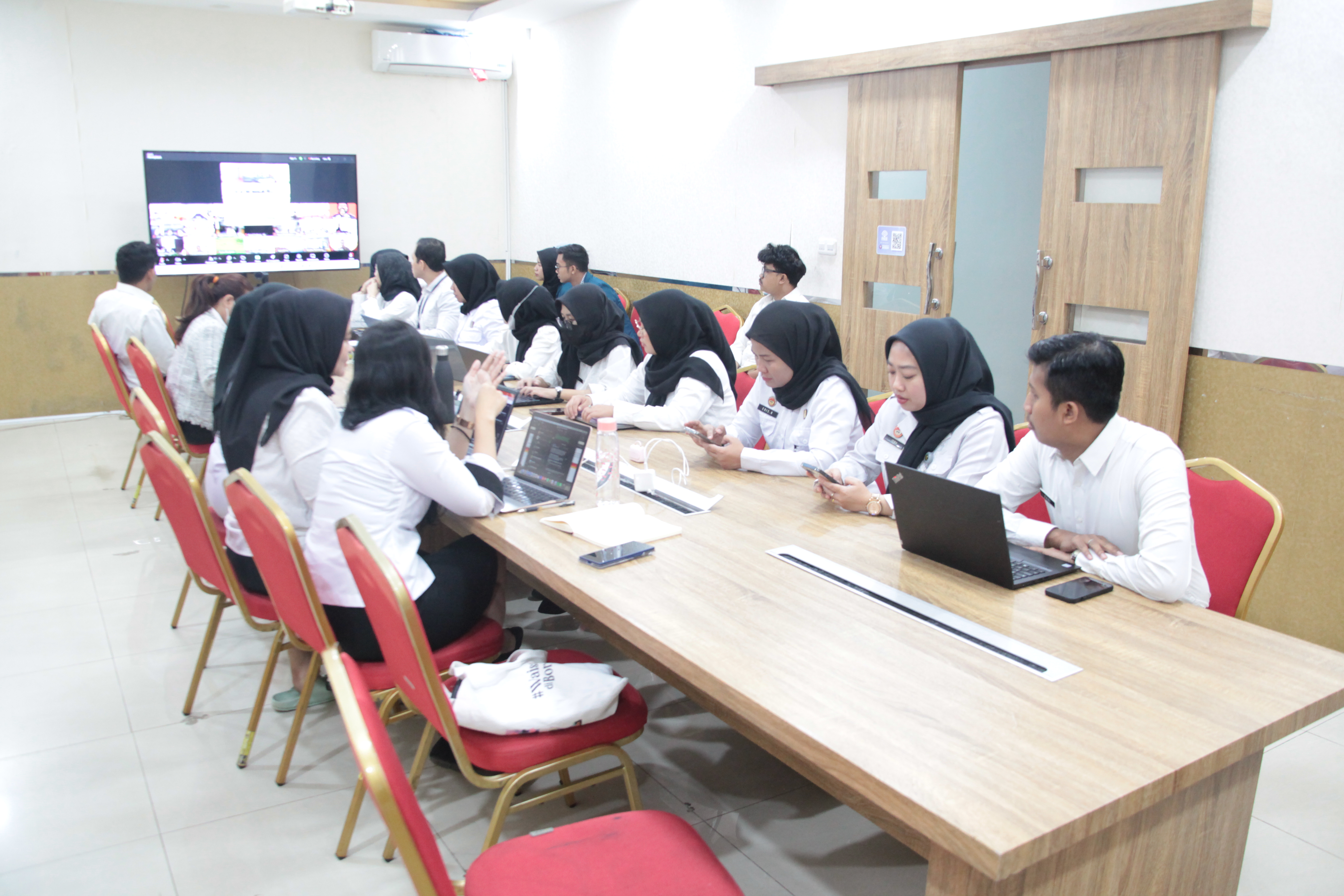 Ratusan Kampus dan APH Berkumpul, Kemenkum Jabar Dukung Penuh Revisi Aturan Saksi dan Korban